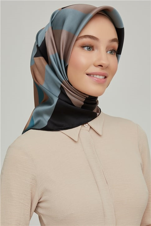 Armine Sura İpek Eşarp 21Ka8646 37