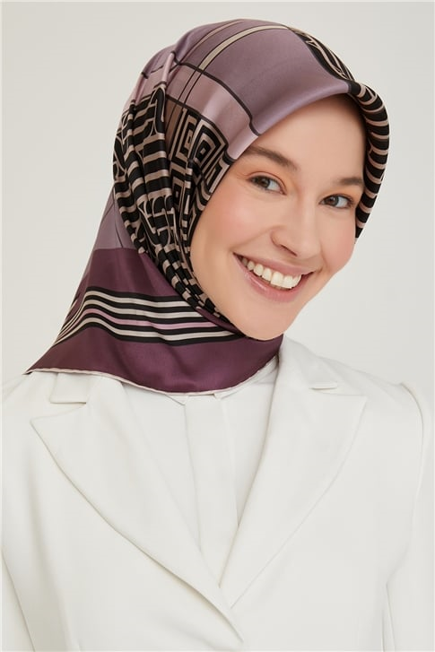 Armine Sura İpek Eşarp 21Ka8647 03