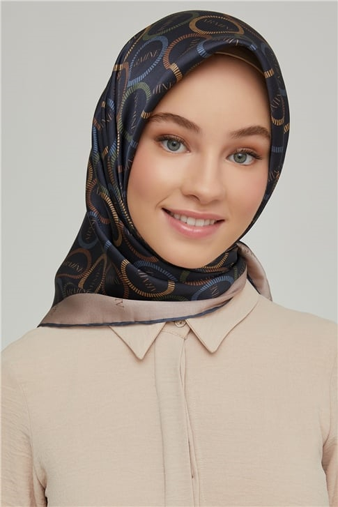 Armine Sura İpek Eşarp 21Ka8649 33