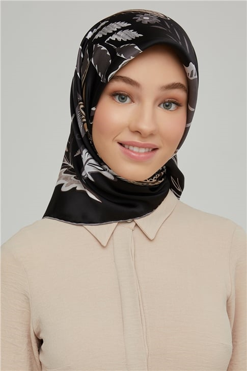 Armine Sura İpek Eşarp 21Ka8657 36
