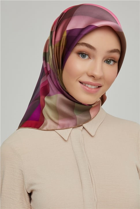 Armine Sura İpek Eşarp 21Ka8659 34