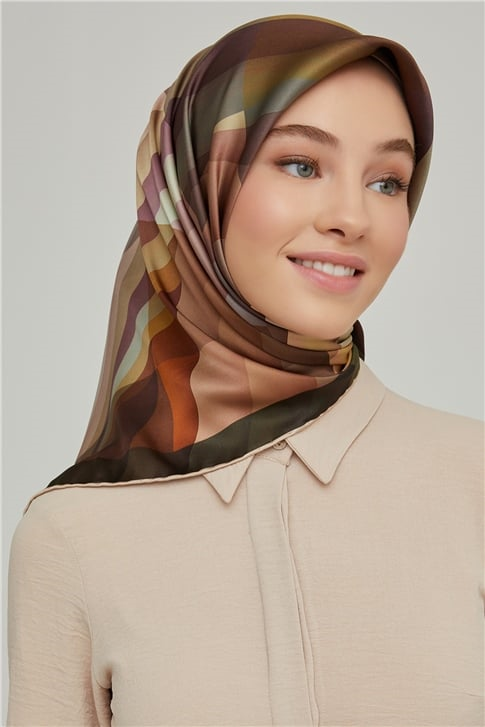 Armine Sura İpek Eşarp 21Ka8659 42