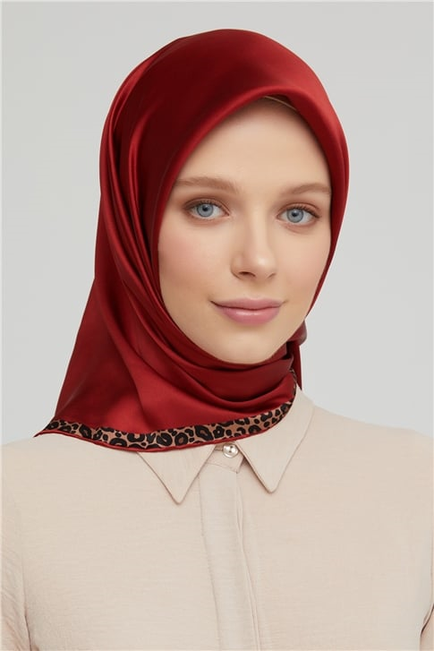 Armine Sura İpek Eşarp 21Ka8660 06