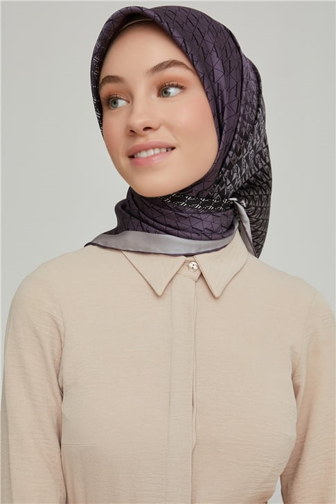 Armine Sura İpek Eşarp 21Ka8661 10