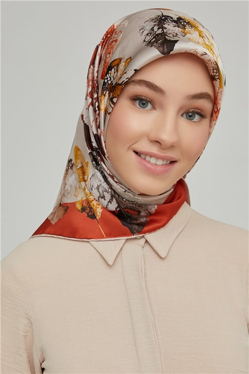 Armine Sura İpek Eşarp 21Ka8663 15
