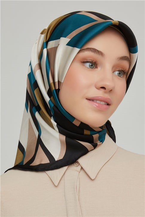 Armine Sura İpek Eşarp 21Ka8664 25