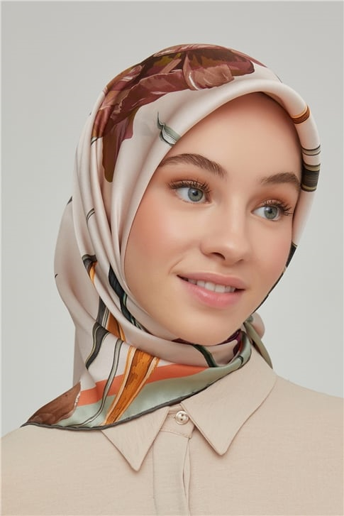 Armine Sura İpek Eşarp 21Ka8665 33