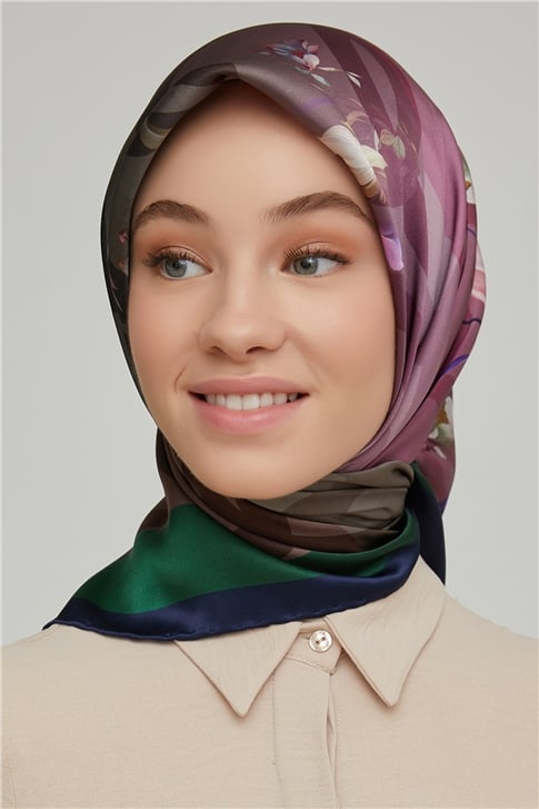 Armine Sura İpek Eşarp 21Ka8666 38