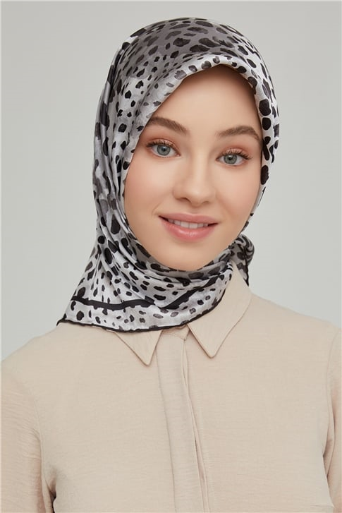 Armine Sura İpek Eşarp 21Ka8667 50