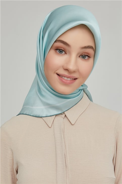 Armine Sura İpek Eşarp 21Ka8668 36