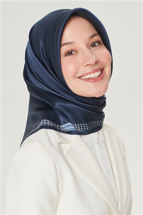 Armine Sura İpek Eşarp 21Y8535 80