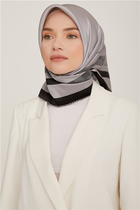 Armine Sura İpek Eşarp 22Ka8811 32