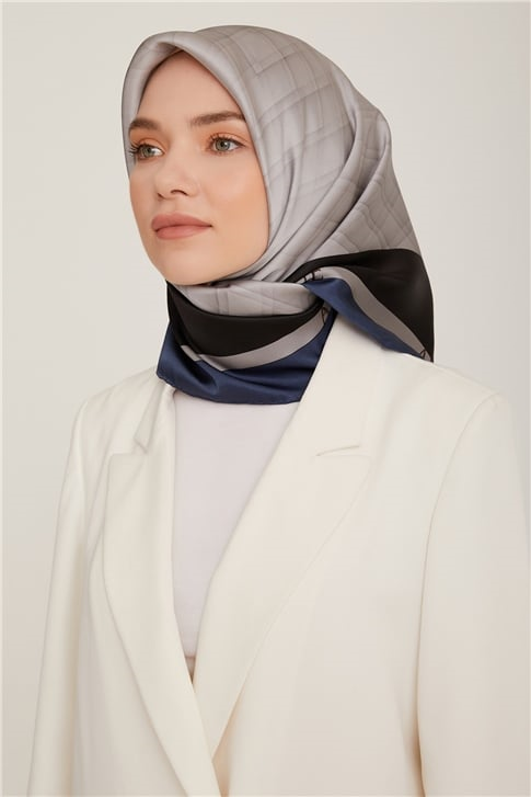 Armine Sura İpek Eşarp 22Ka8813 03