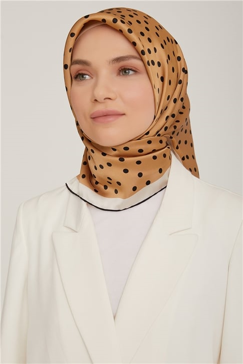 Armine Sura İpek Eşarp 22Ka8817 02
