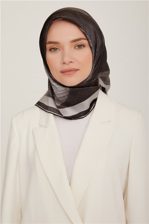 Armine Sura İpek Eşarp 22Ka8830 03