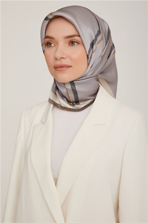 Armine Sura İpek Eşarp 22Ka8833 38