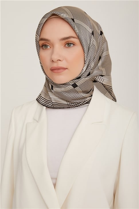 Armine Sura İpek Eşarp 22Ka8838 09