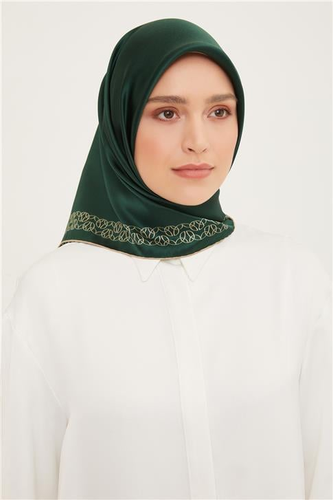 Armine Sura İpek Eşarp 22Ka8855 32 35