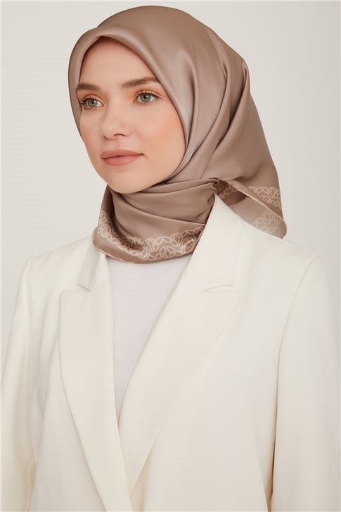 Armine Sura İpek Eşarp 22Ka8855 32 39