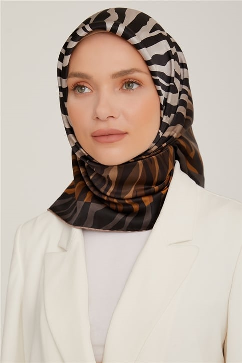 Armine Sura İpek Eşarp 22Ka8856 2 20