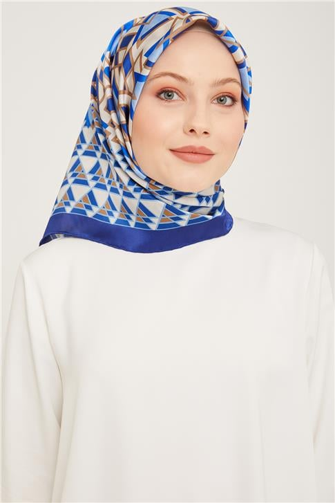 Armine Sura İpek Eşarp 23Ka9019 02