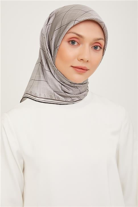 Armine Sura İpek Eşarp 23Ka9029 11