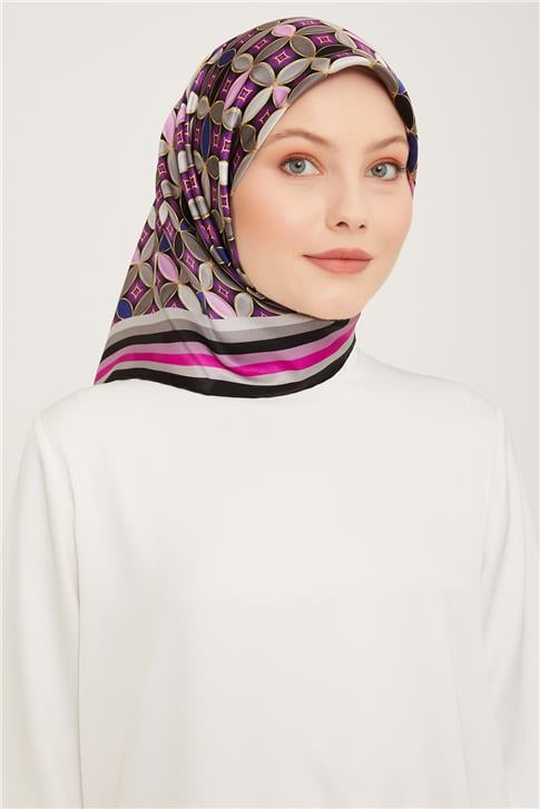 Armine Sura İpek Eşarp 23Ka9036 5 39
