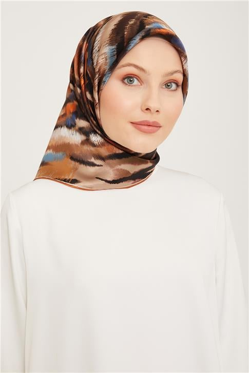 Armine Sura İpek Eşarp 23Ka9049 02