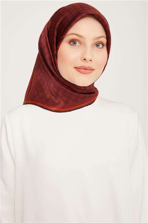 Armine Sura İpek Eşarp 23Ka9054 02