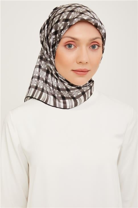 Armine Sura İpek Eşarp 23Ka9062 31