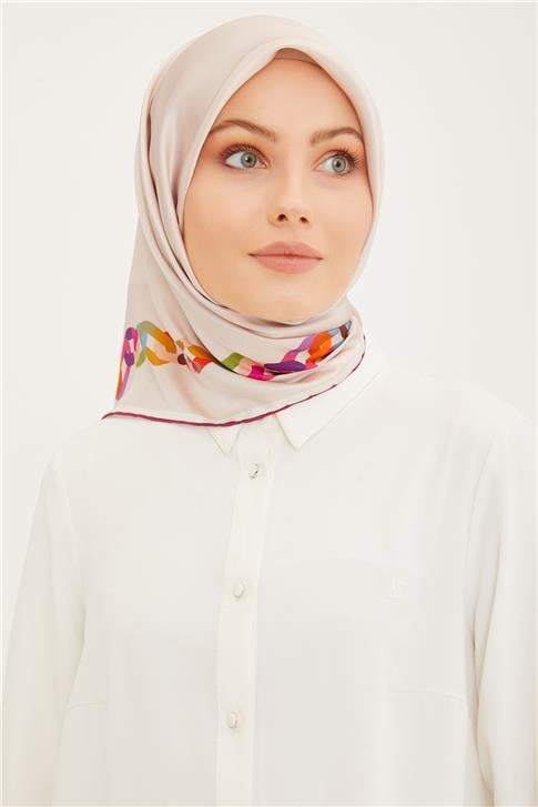 Armine Sura İpek Eşarp 23Ya8908 03