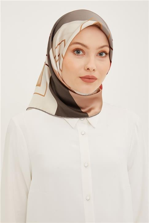 Armine Sura İpek Eşarp 23Ya8939 06