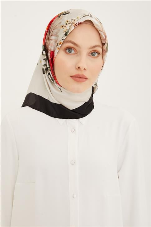 Armine Sura İpek Eşarp 23Ya8952 02