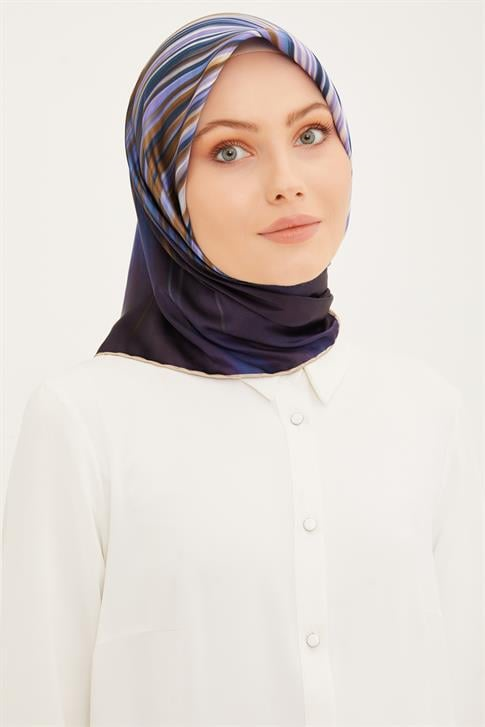 Armine Sura İpek Eşarp 23Ya8956 35