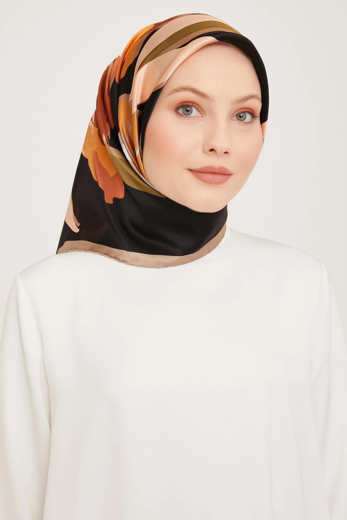 Armine Sura İpek Eşarp 9042-06