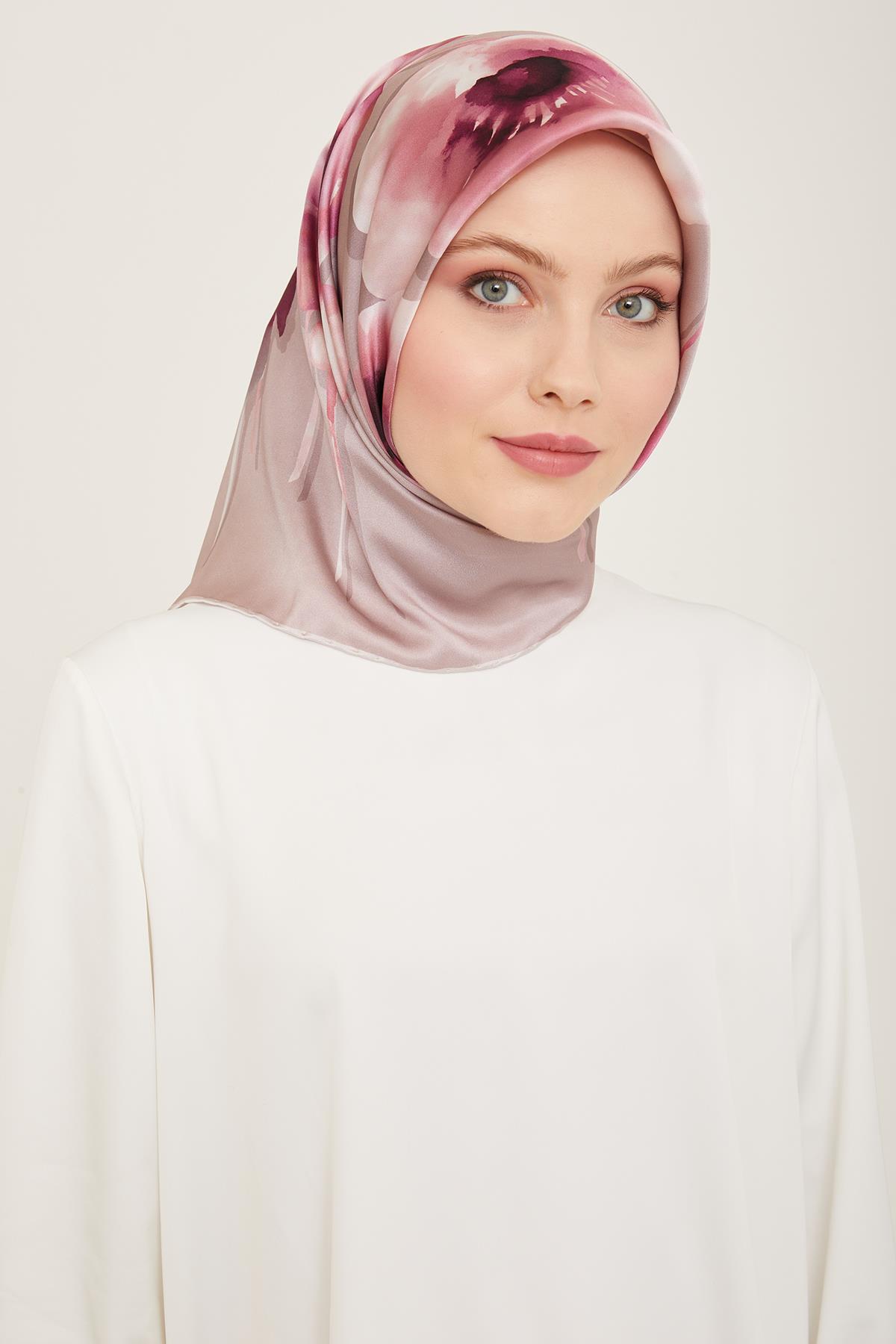 Armine Sura İpek Eşarp 9105-35