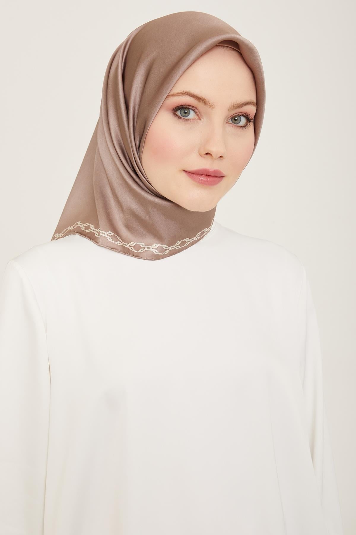 Armine Sura İpek Eşarp 9154-32S