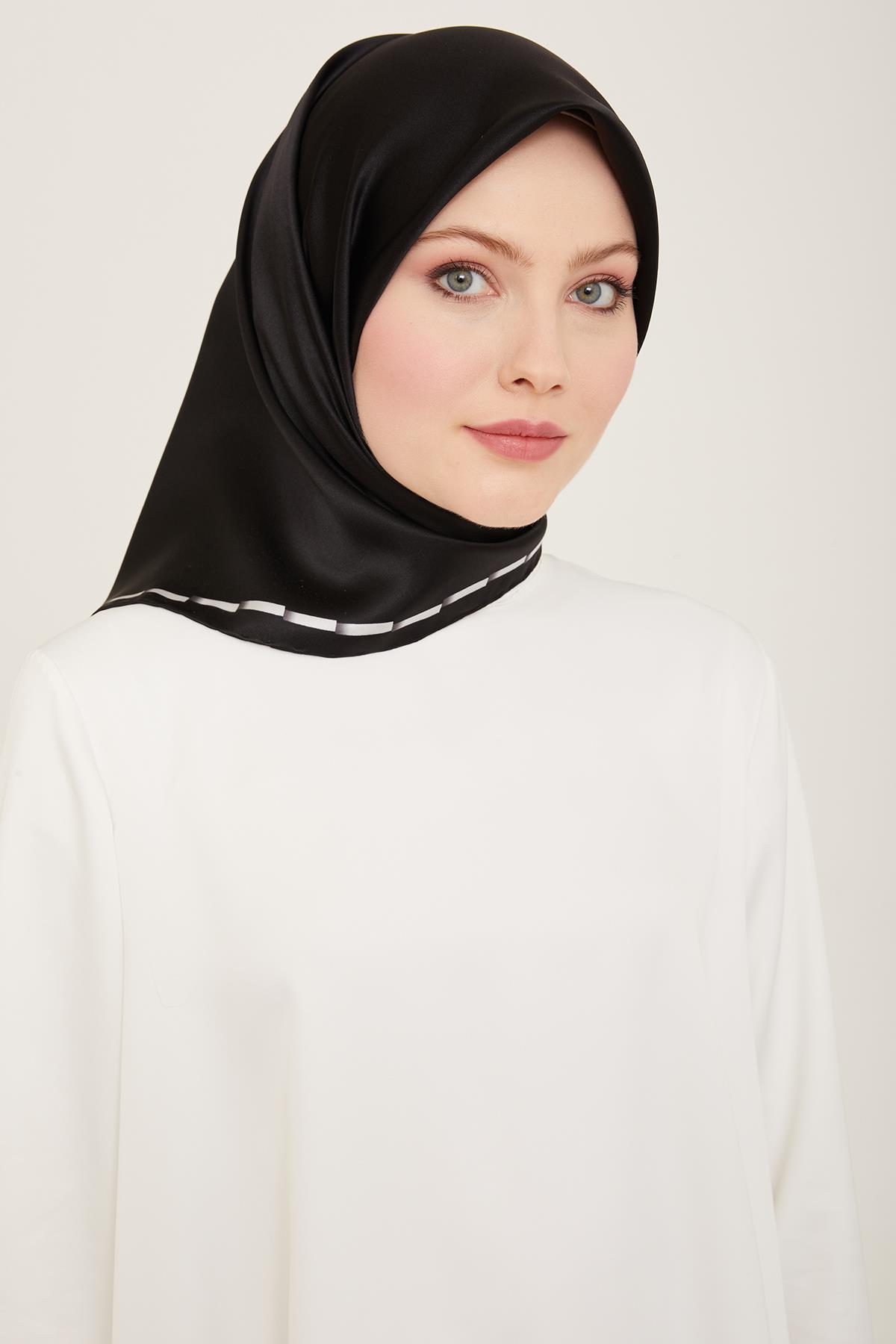 Armine Sura İpek Eşarp 9165-09