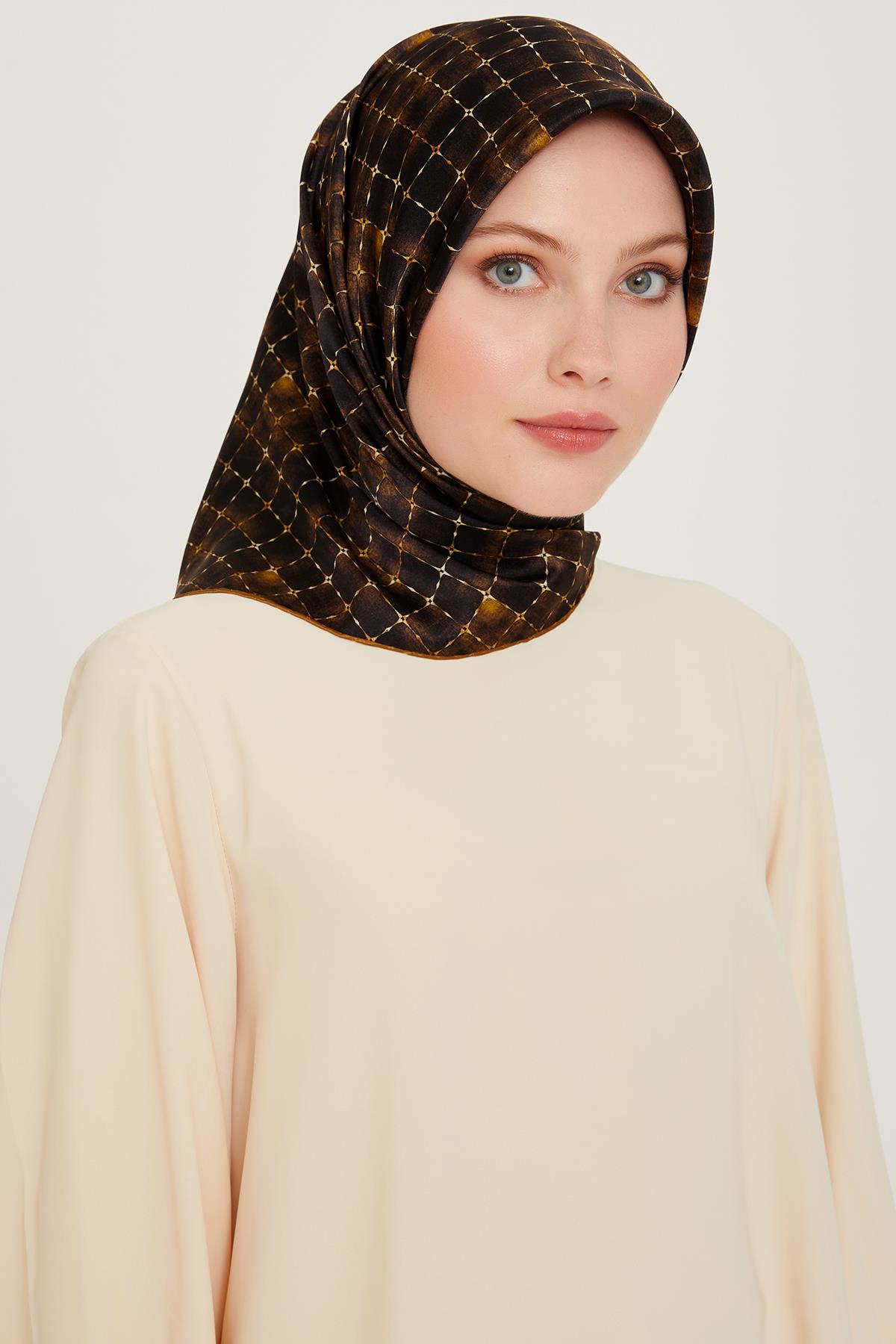 Armine Sura İpek Eşarp 9259-31