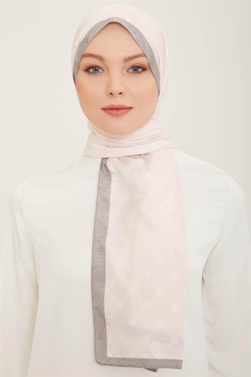 ARMİNE TREND MONOGRAM ŞAL 2 111