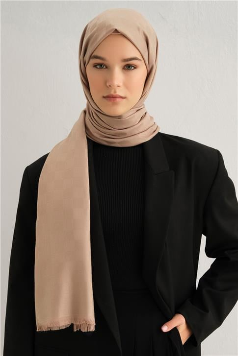 Armine Viscon Kare Desen Şal 03