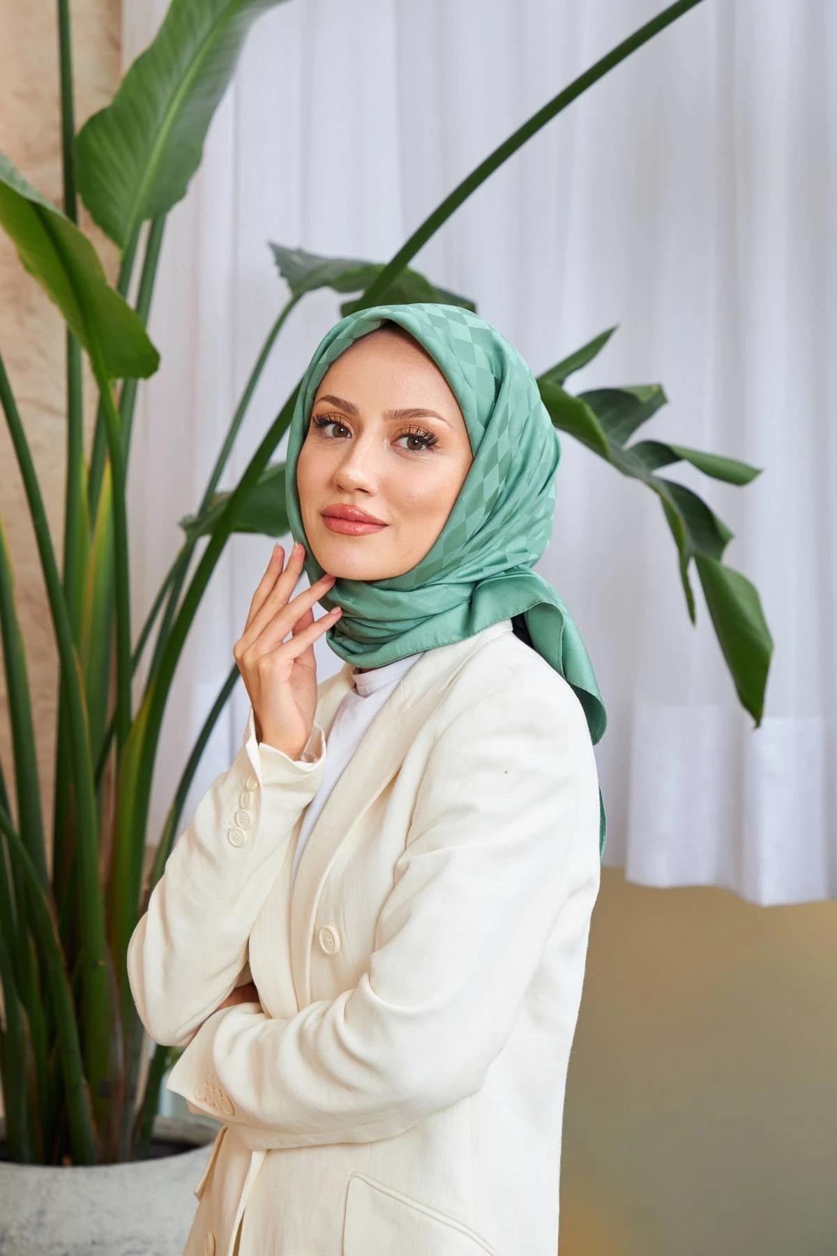 Dama Jakarlı Eşarp Çimen Yeşili 9900-02