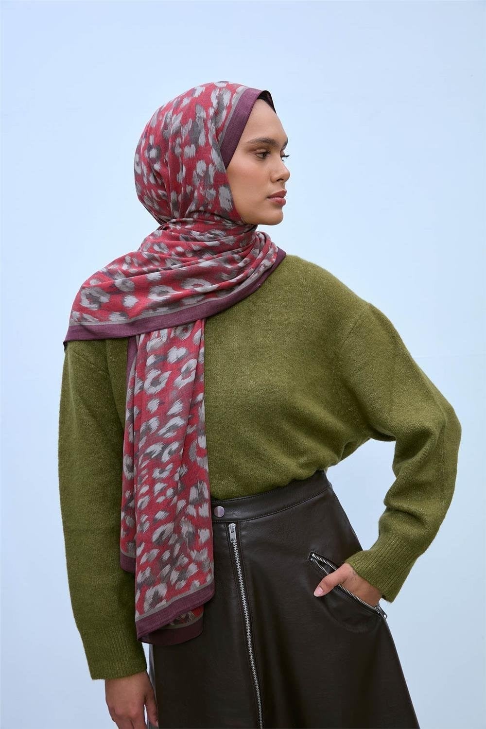 Eco Viscose Leopar Şal Kırmızı Nefes Alan Dokulu 9