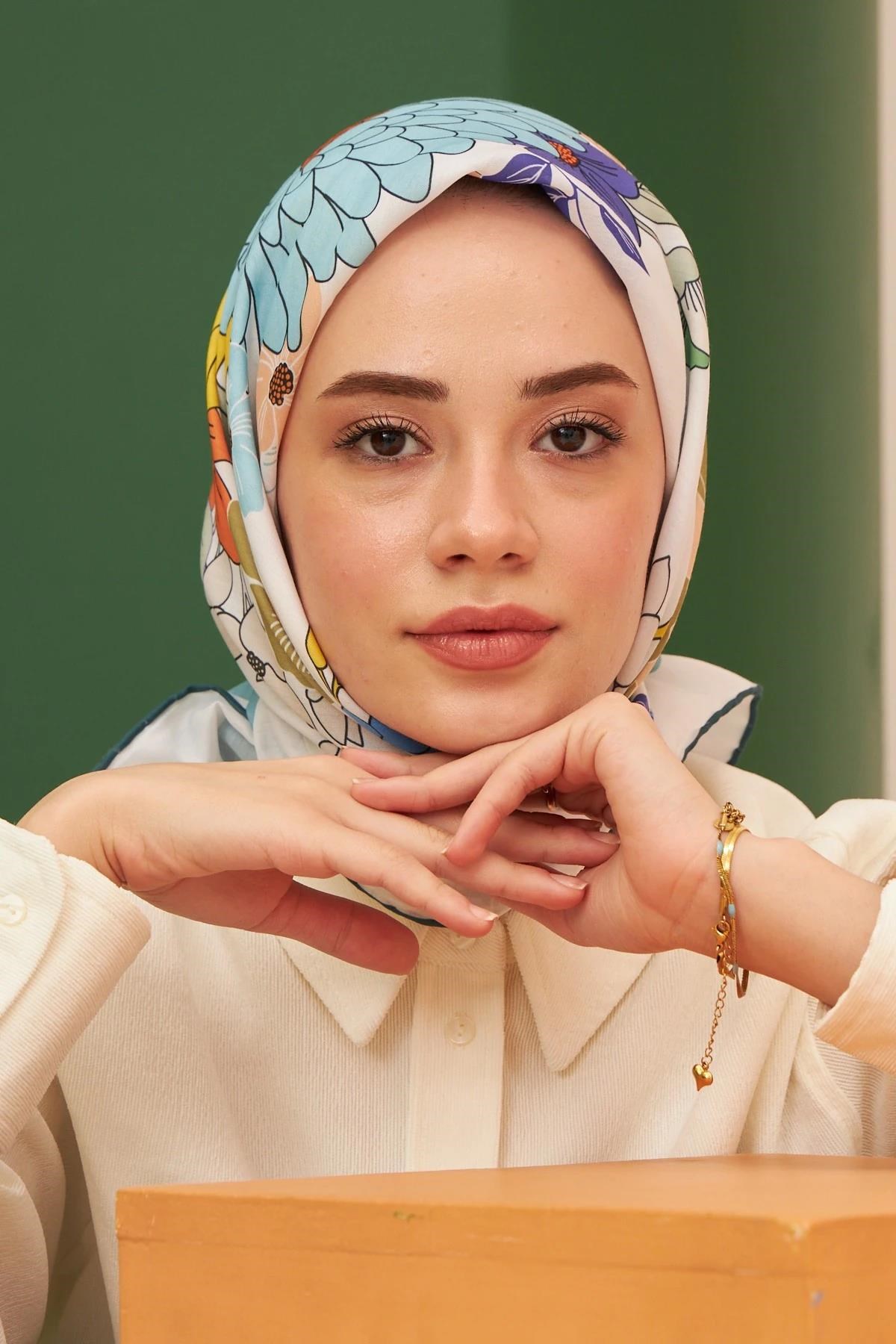 Hazal Su Yeşili Mavi Pamuk Viskon Eşarp Modeli