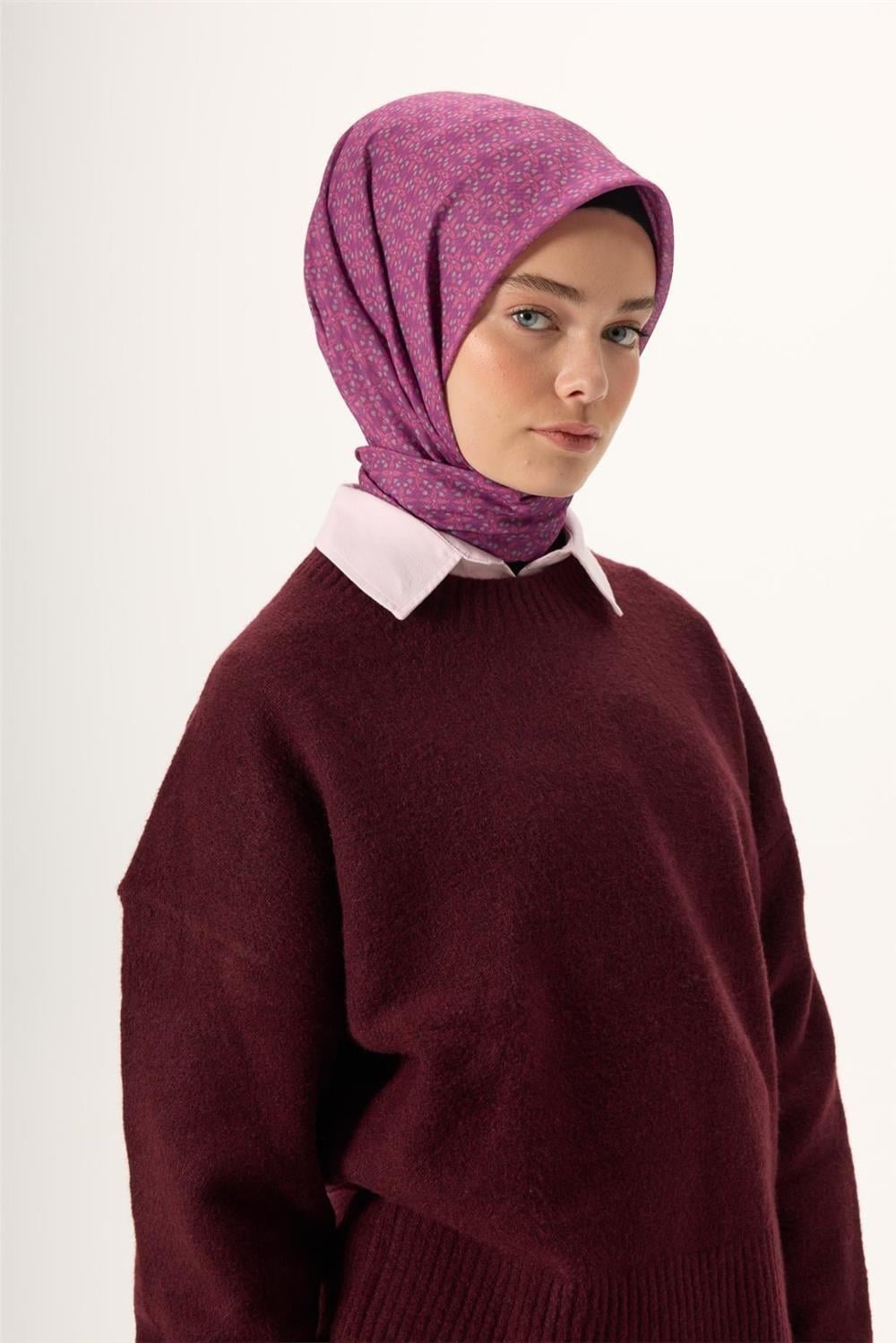 İnce Pamuk Soft Eşarp Mor-Pembe-Gri Düz Desenli Kaymaz Dokulu 90x90