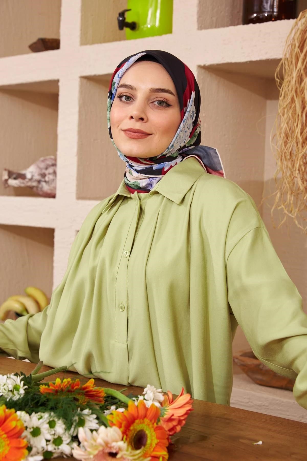 İpekhan Flowers Serisi Siyah Kırmızı Pamuk Viskon Eşarp 1115-13