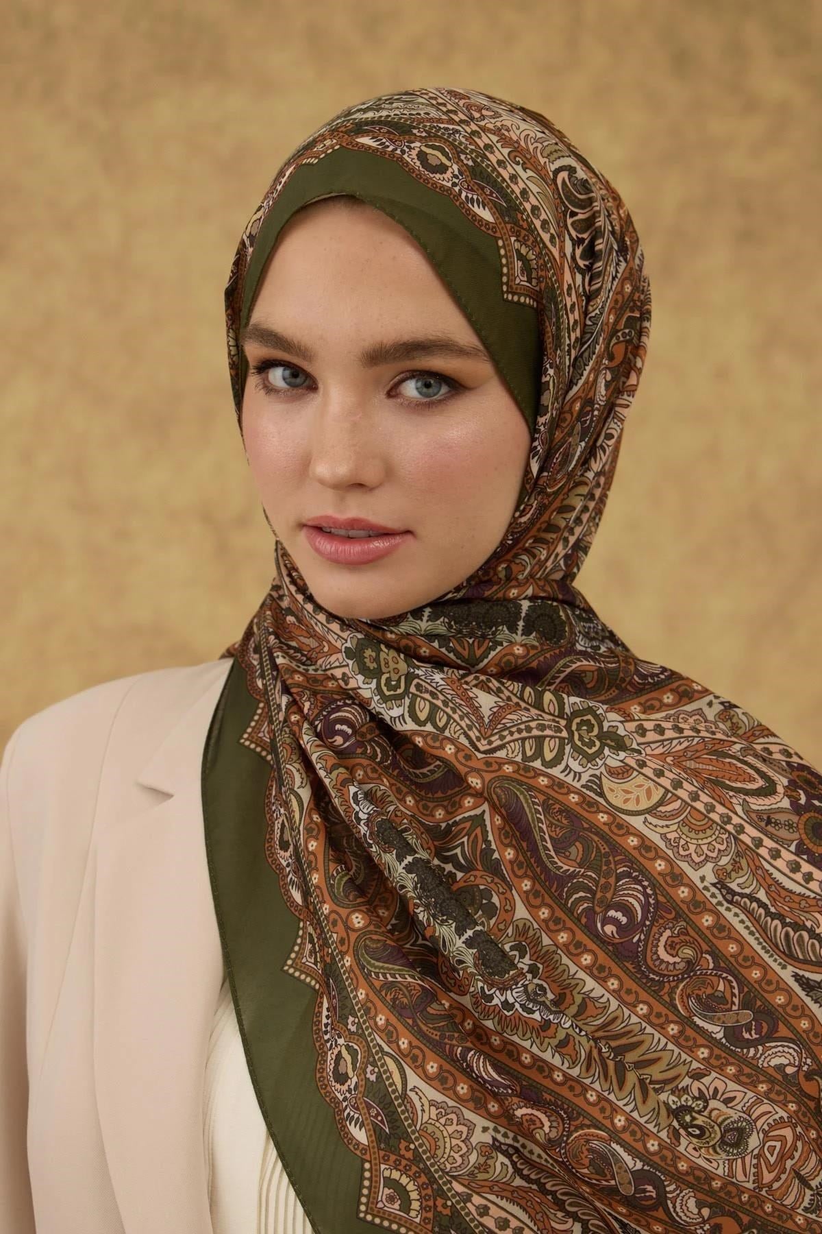 İpekhan Soft Şal Yeşil Krem 3052-19