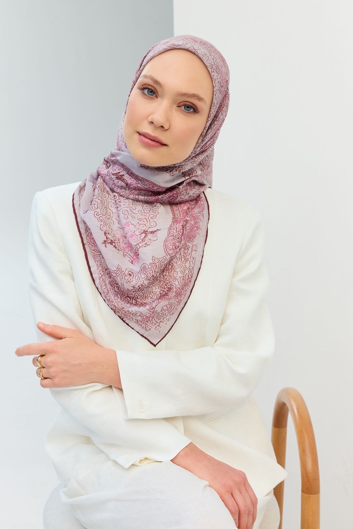 Monare Eşarp Etnik Motif Pudra 90x90