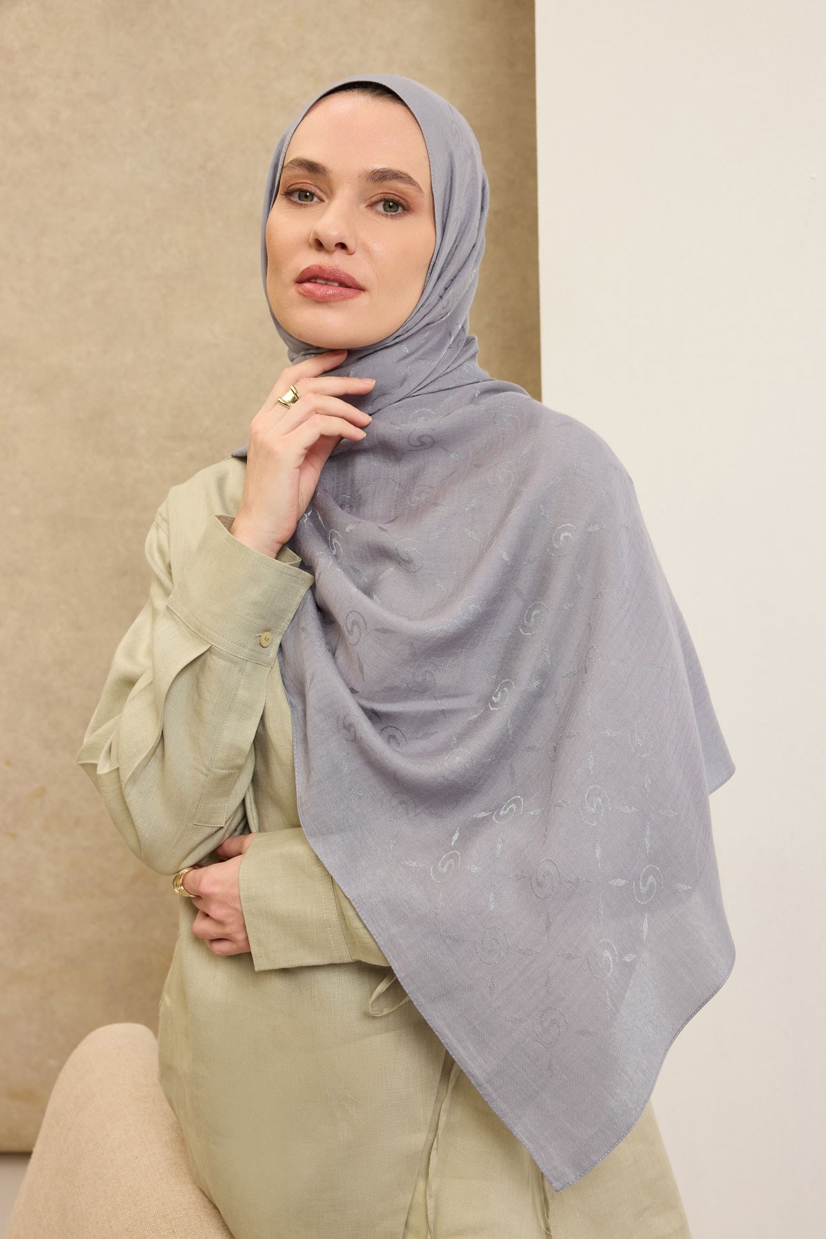 Naia Pamuk Şal Maxi Monogram Gri