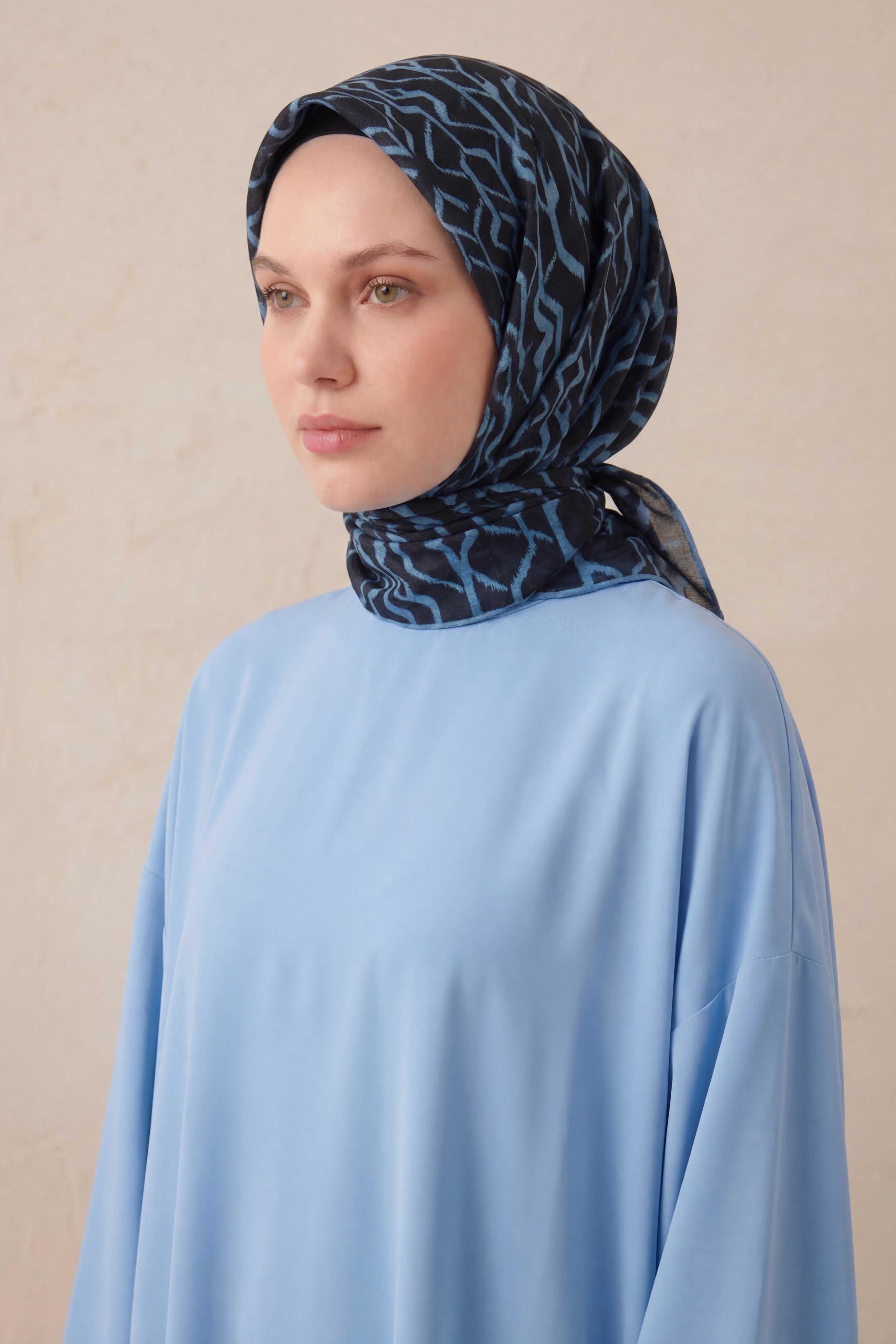 Pamuk Karışımlı Soft Eşarp Başak Desen Siyah Mavi 90x90
